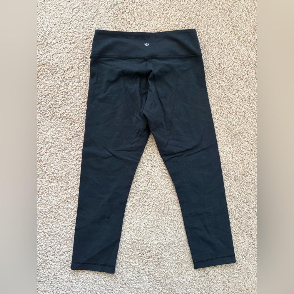 lululemon Black Cropped Leggings Size 4
